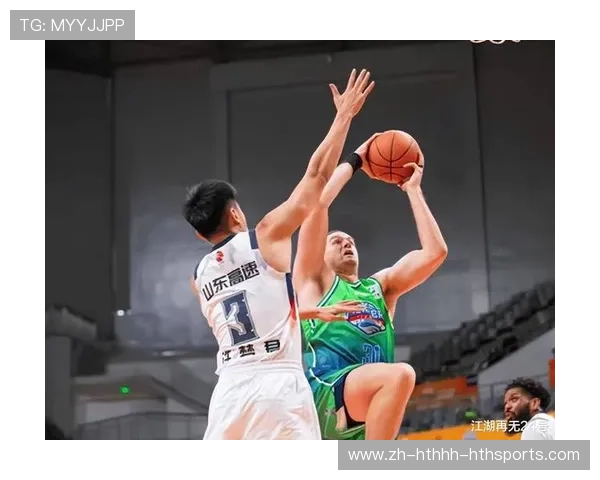 CBA山东队足球队员:山东队员的跨界运动表现